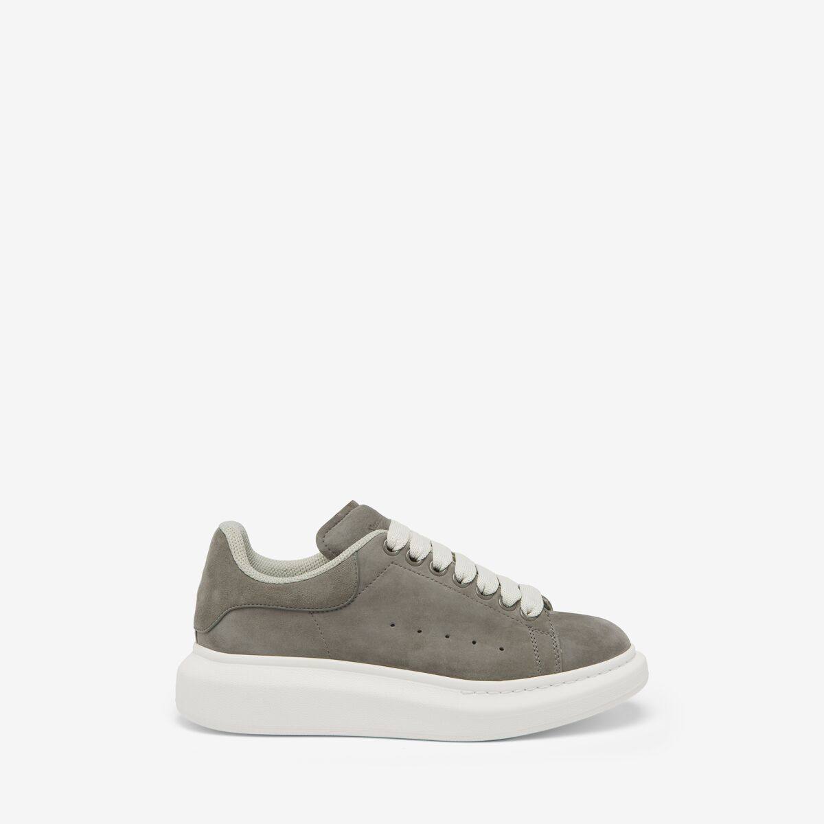 ALEXANDER MCQUEEN - Oversized Sneaker - Item 811362WHACB1537